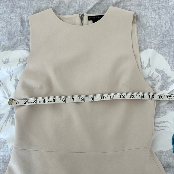 Alice + Olivia Dress Women’s 6 Cream Palmira Tiered Crepe Mini Sleeveless - Picture 5 of 9